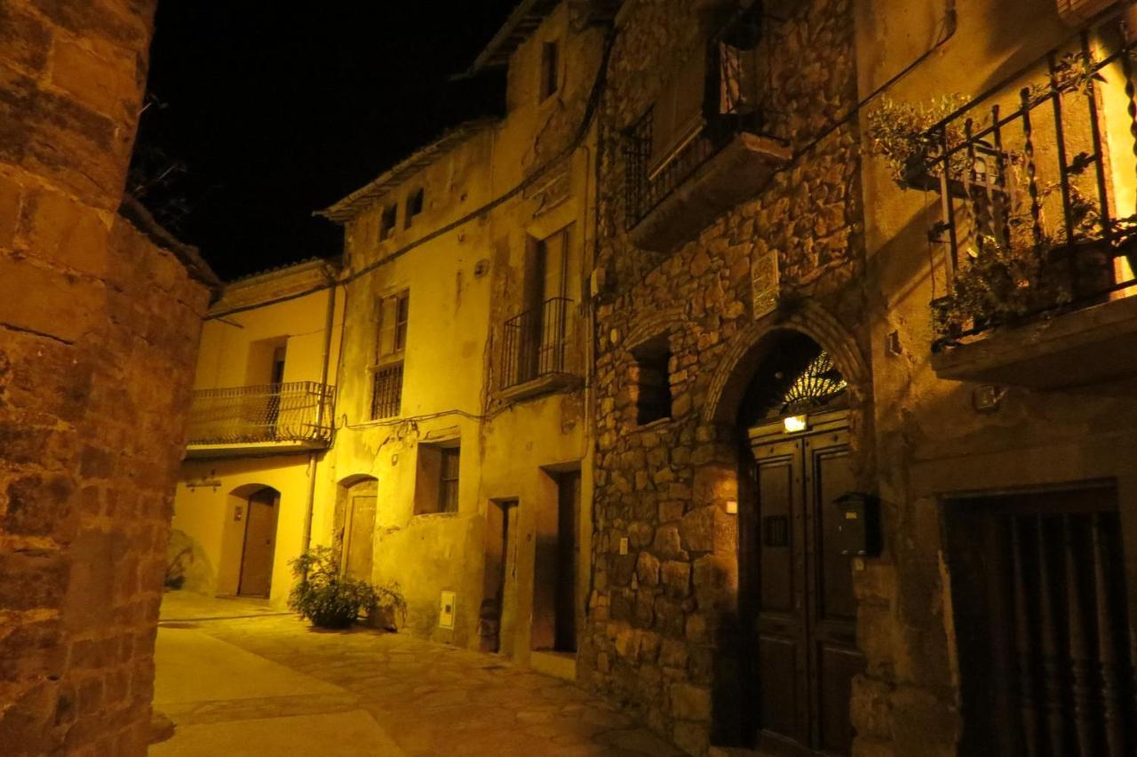 Estudios Casa Lola De Talarn Luaran gambar