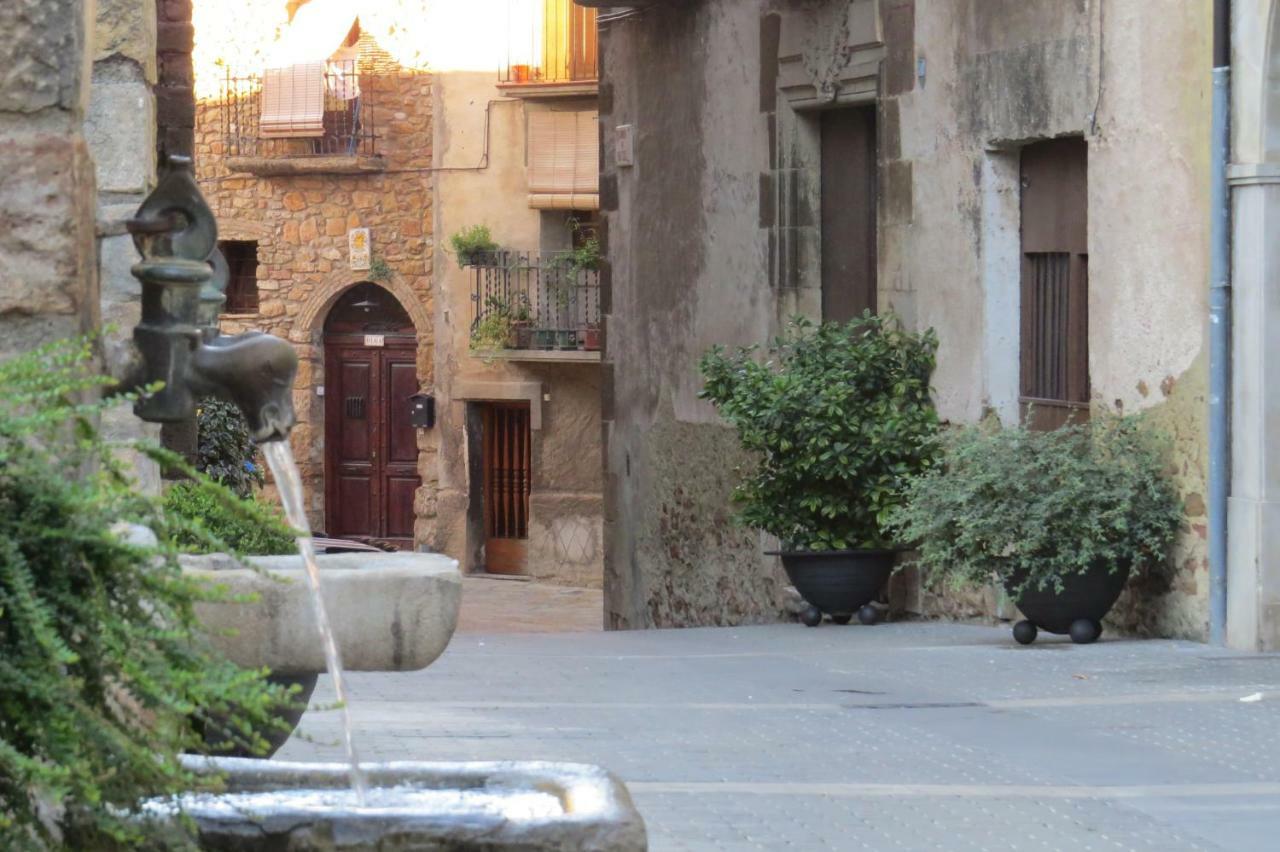 Estudios Casa Lola De Talarn Luaran gambar